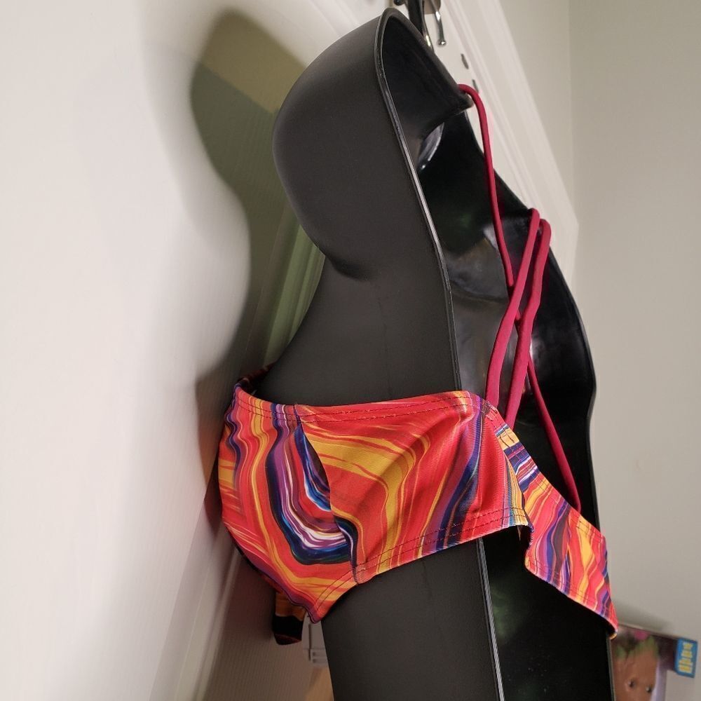 Bikini   - Picture 4 of 5